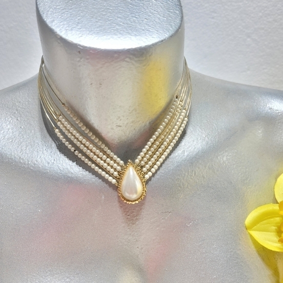 SET NECKLACE AND BRACELET GOLD COLOR - Picture 4 of 8